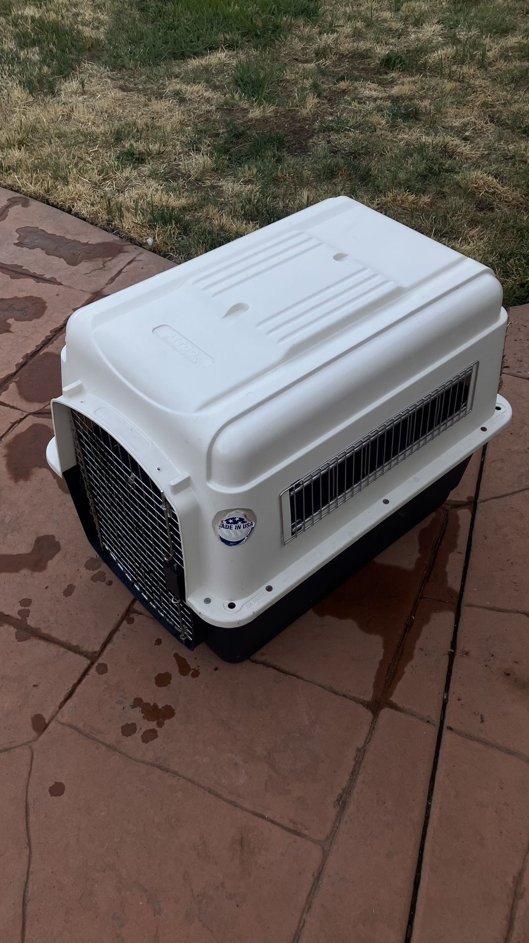 dog cage
