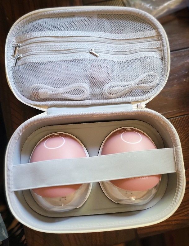 Momcozy M9 Hands-free Breast Pump