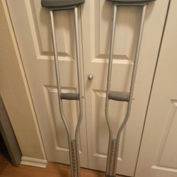 Crutches 