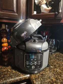 Ninja food cooker it works good