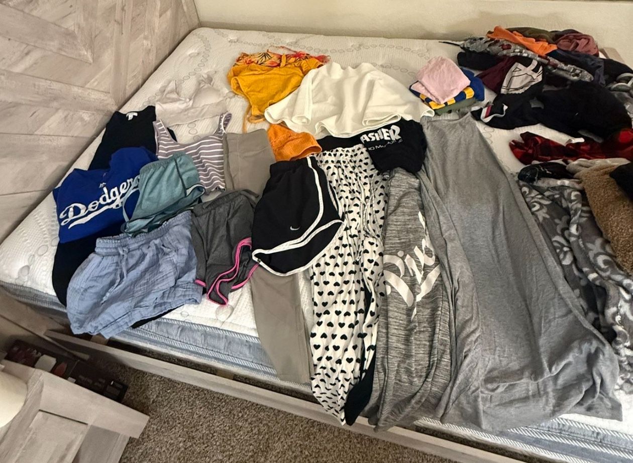 Young Women’s Clothes