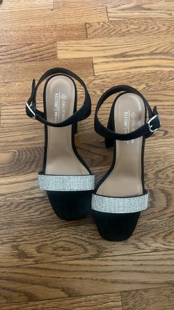 Black chunky Heels- Like New. Worn Once
