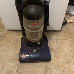 Bissell Vacuum Cleaner