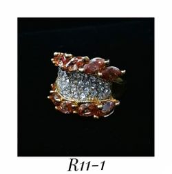 18k Yellow Gold Filled Faceted Morganite & Faceted Crystal Showcase Ring. Size 11