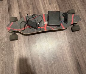 UDITER Electric Skateboard with extra battery and charger