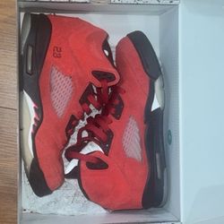 Air Jordan 5 raging Bull Red size 6