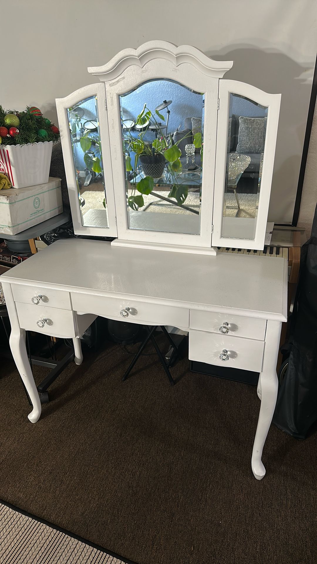 Makeup Vanity
