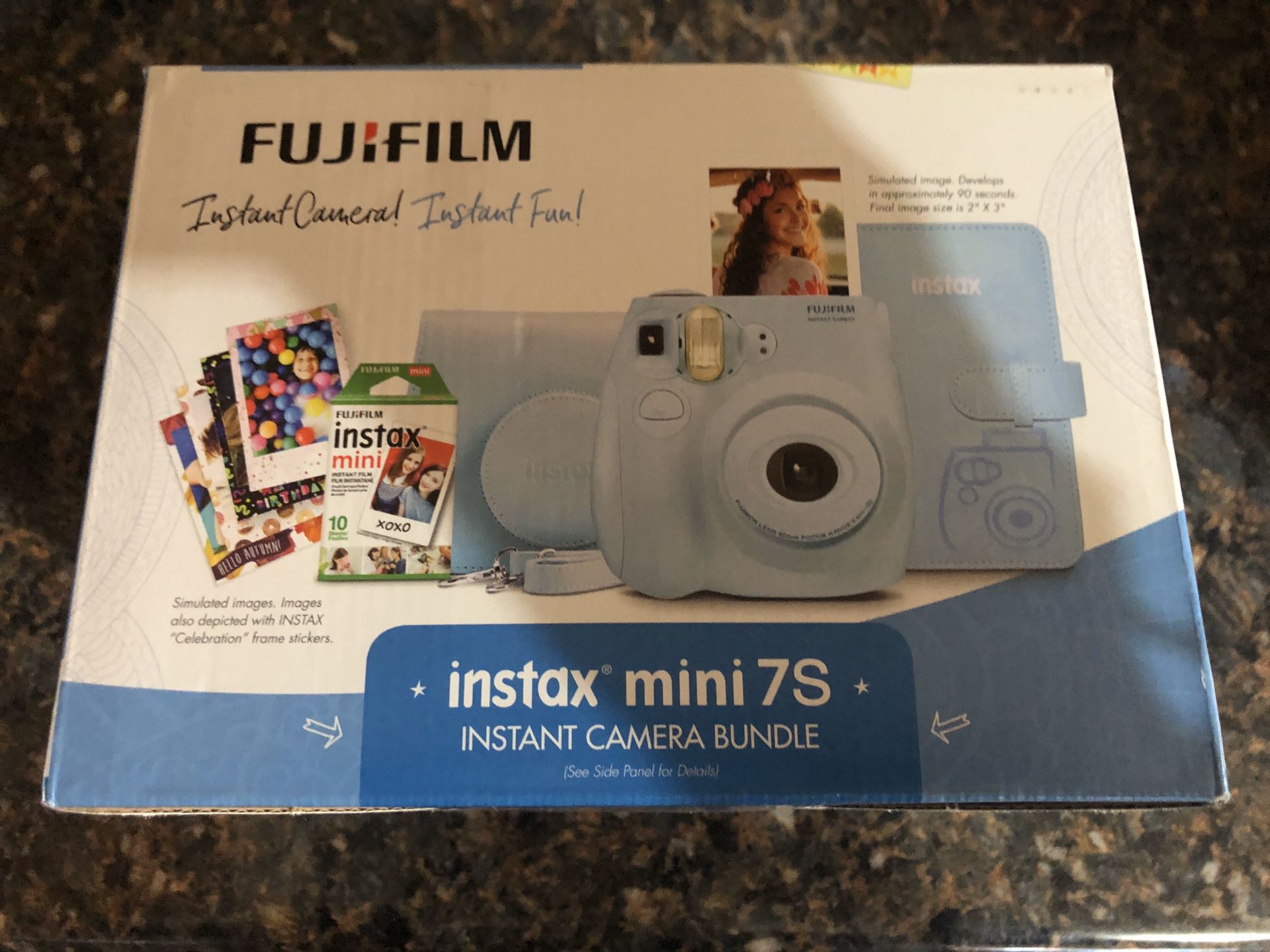 Fujifilm Instant Camera Bundle