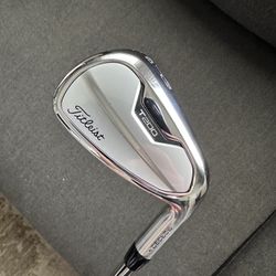 Titleist T200 PW - BRAND NEW
