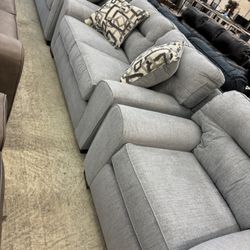 Brand New Sofa & Loveseat! No Credit Needed Financing Is Available! 
