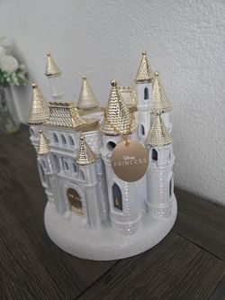 Bath And Body Works Disney Light-UP Castle Candle Holder (Limited Edition) with Candle