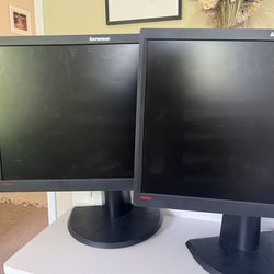Dual Monitor Lenovo Desktop Computer 