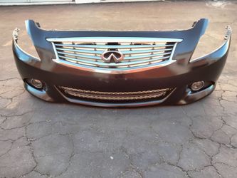 2008-2013 Infiniti G37 sedan complete front bumper with all the accessories.