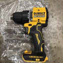 New ATOMIC 20V MAX Cordless Brushless Compact 1/2 in. Drill/Driver (Tool Only)