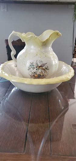Antique water pitcher & bowl
