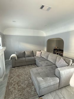 Couch for sale must go asap