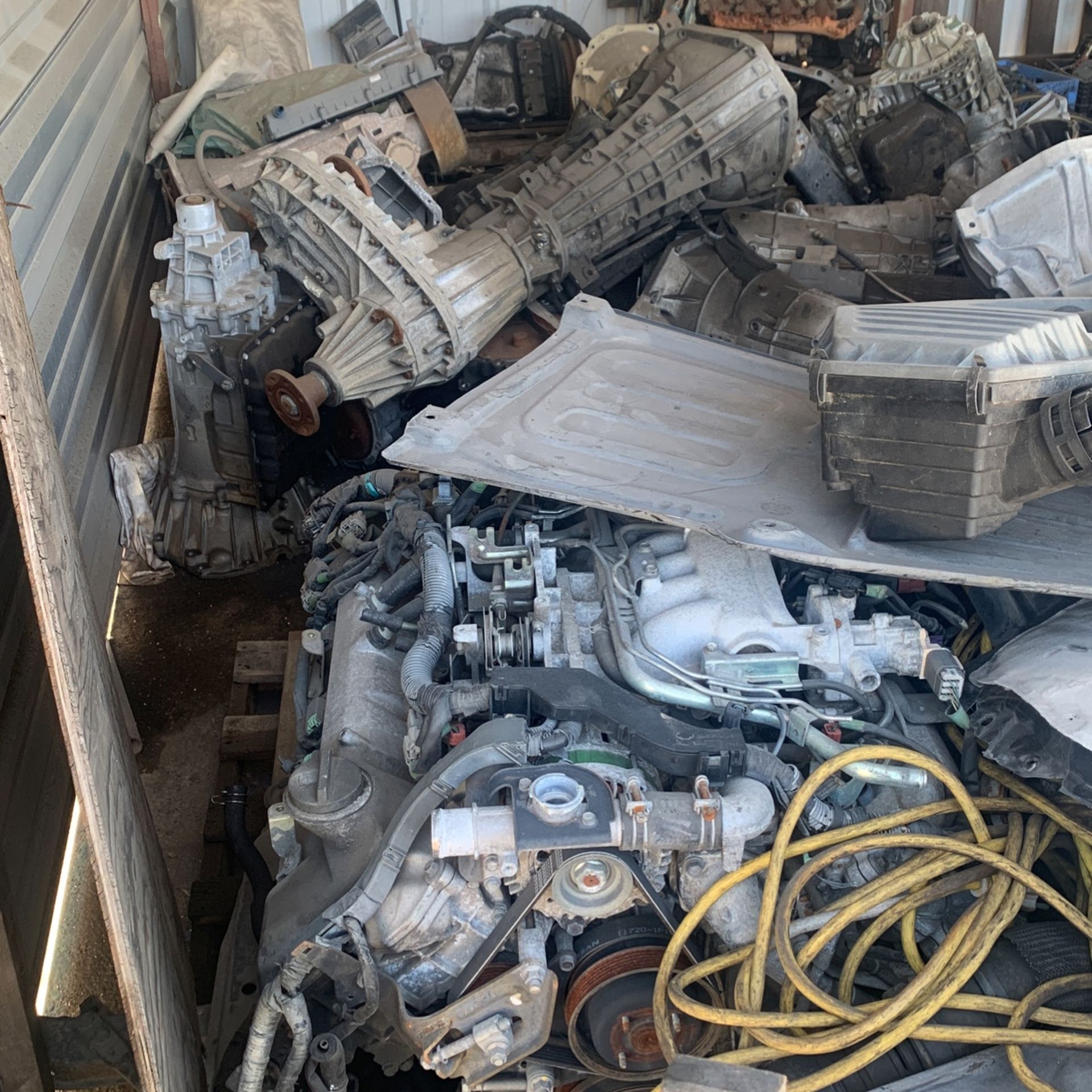 Lots Of Low Mileage Engines That Have Been Sitting For Years for Sale