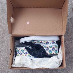 Vans Sk8-Mid Reissu Shoe Size 2.5 Youth New 