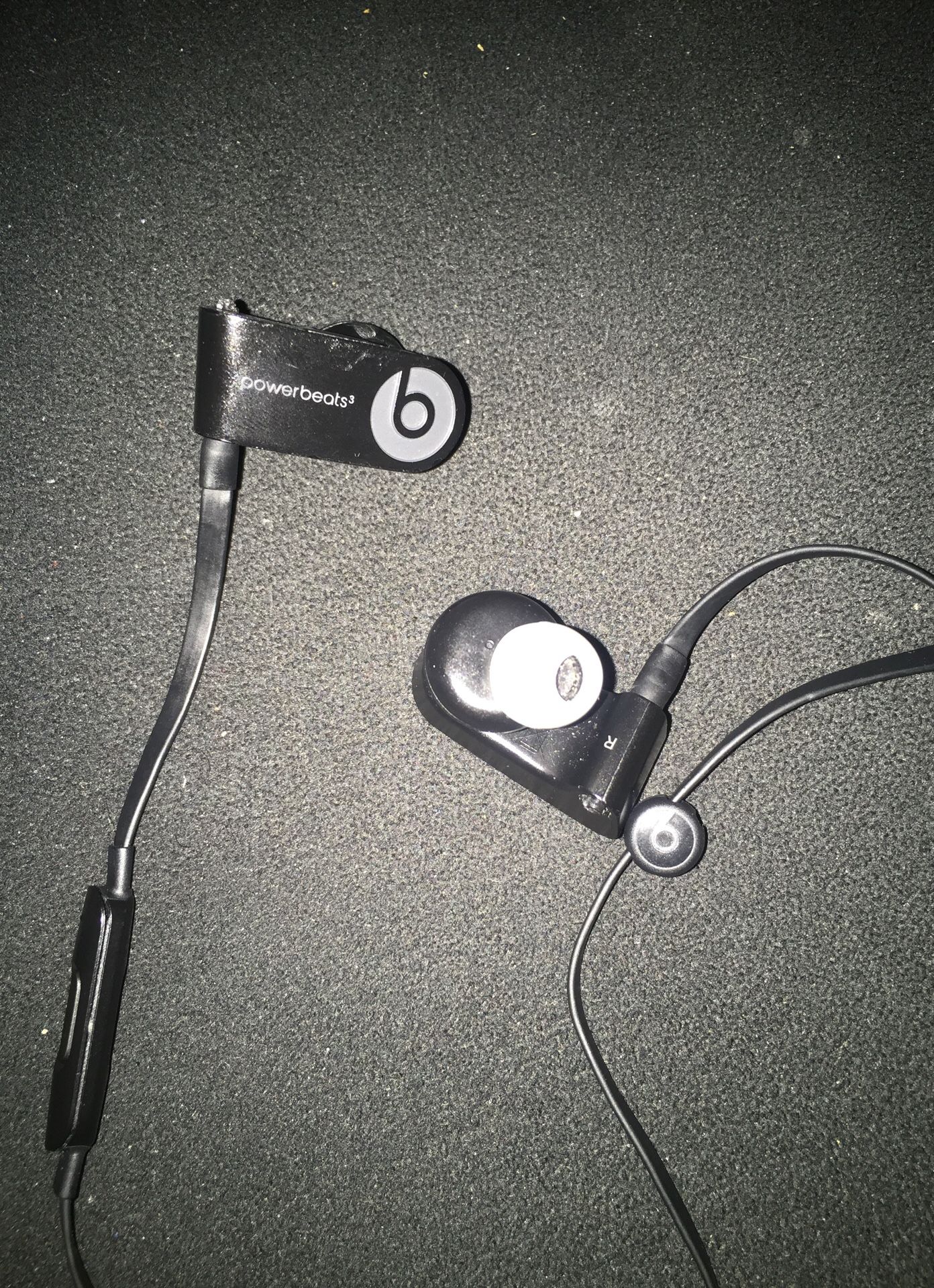 Solo beats 3 wireless