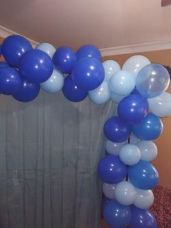 Garland balloons