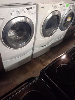 Whirlpool front load washer and dryer set with pedestal working perfectly with 4 months warranty