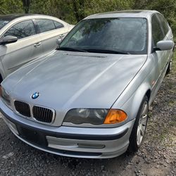 2000 BMW 323i