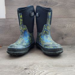 Bogs Kids Size 11 Insulated Boots 