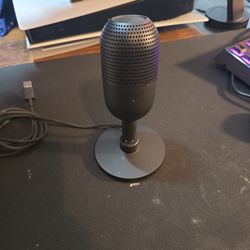 Razer Seiren V3