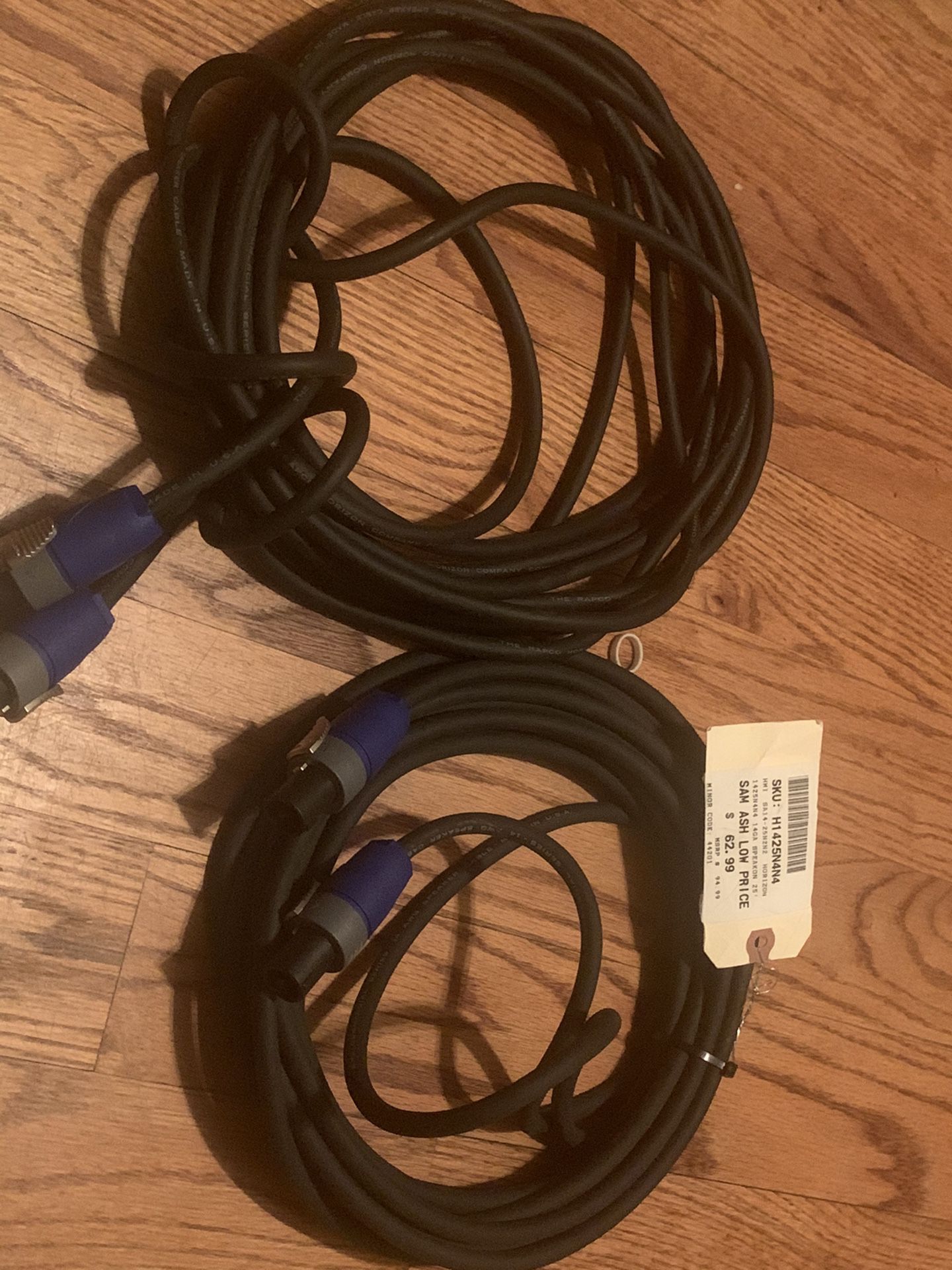 2 SPEAKON 25 inches had the receipt with the price cables new never used
