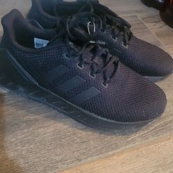 Black Adidas Shoes