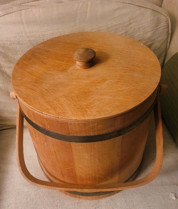 VINTAGE: Ville Vermont Wood Sugar Bucket Barrel Storage