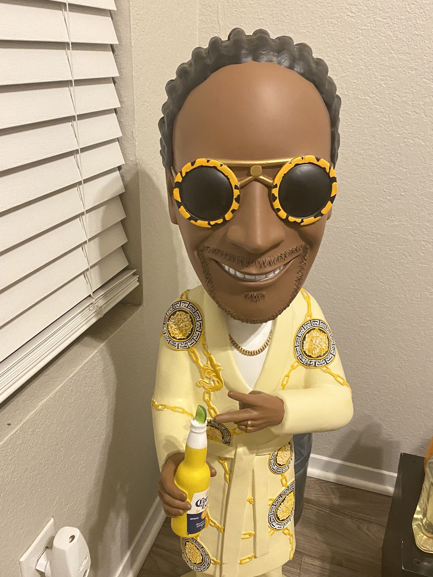 Snoop Dogg LA Kings Talking Bobblehead for Sale in Glendale, CA - OfferUp