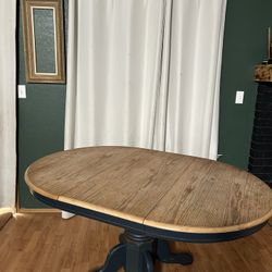 Farmhouse table