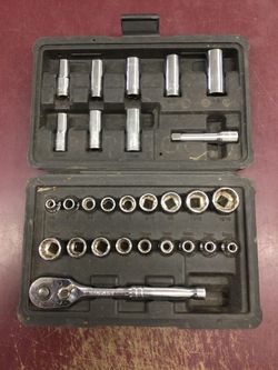 STANLEY 28 PC. MECHANICS SOCKET SET METRIC AND STANDARD 3/8” DRIVE
