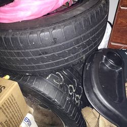 285/45R22