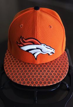 DENVER BRONCOS FITTED HAT (New Era)