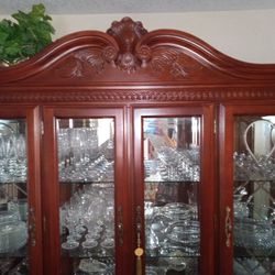 China Hutch With Matching Dining Table And Chairs