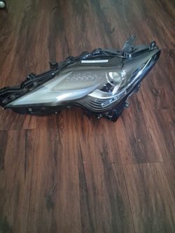 2024 lexus RC350 headlights
