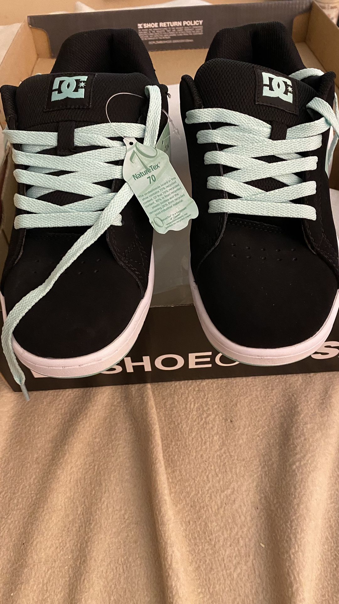 Brand New DC Shoes Mint Color Adult