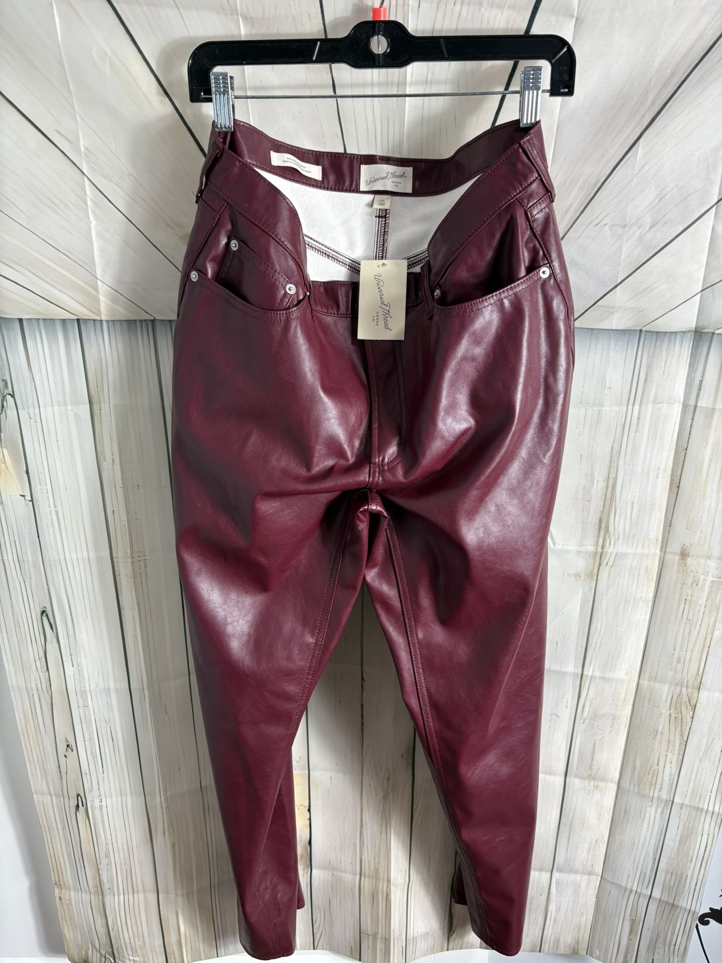 Universal Threads Burgandy Women’s Faux Leather Pants Sz 12 