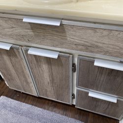 Brand New Kitchen Handles 35 Pieces