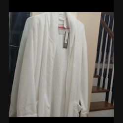 American ESSENTIAL BRAND NEW MENS ROBE