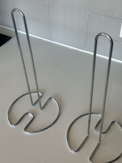 2 Metal Paper Towel Holders