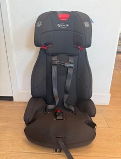 Graco Tranzitions 3-in-1 Harness Booster Car Seat, Forward Facing Car Seat, Highback, to Backless Booster