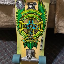 Dog Town Skateboard 