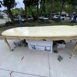 Dining table solid wood