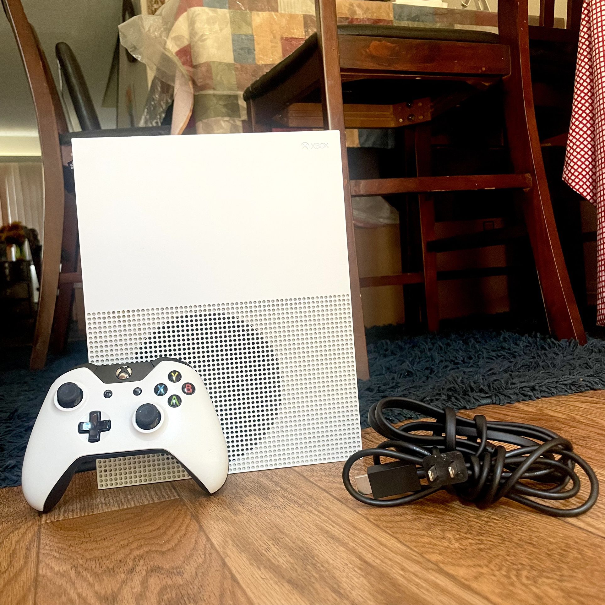 Xbox One S gray edition in excellent condition