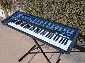 Oberheim Matrix 6 Vintage Analog Synthesizer