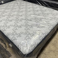 New Queen  Pillow Top Mattress  - Delivery Available 