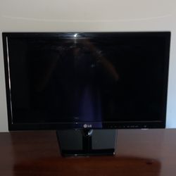 LG TV- 32 Inches